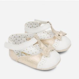 Zapato combinado bebe dorado y blanco. Mayoral-NewBorn (Ref.9806)