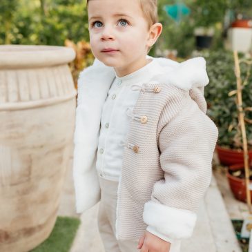 Chaqueta Punto Tierra y Capucha. Popys